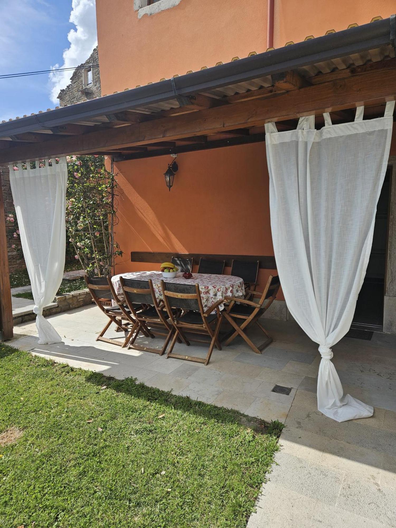 Villa Letizia Oprtalj Екстер'єр фото